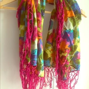 Colorful scarf!